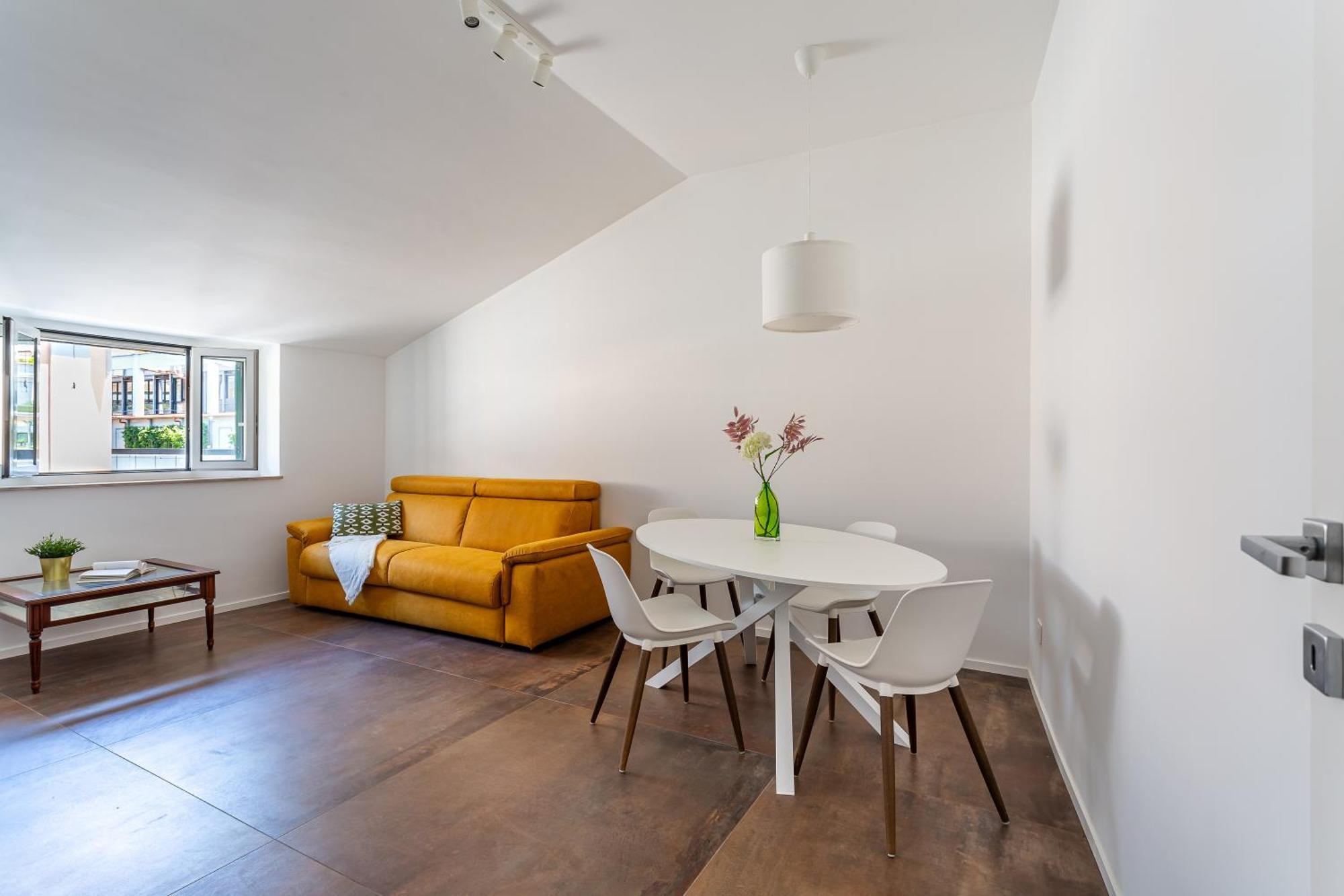 Iflat Bright Brand New 2-bedroom In Monti Apartment Rome