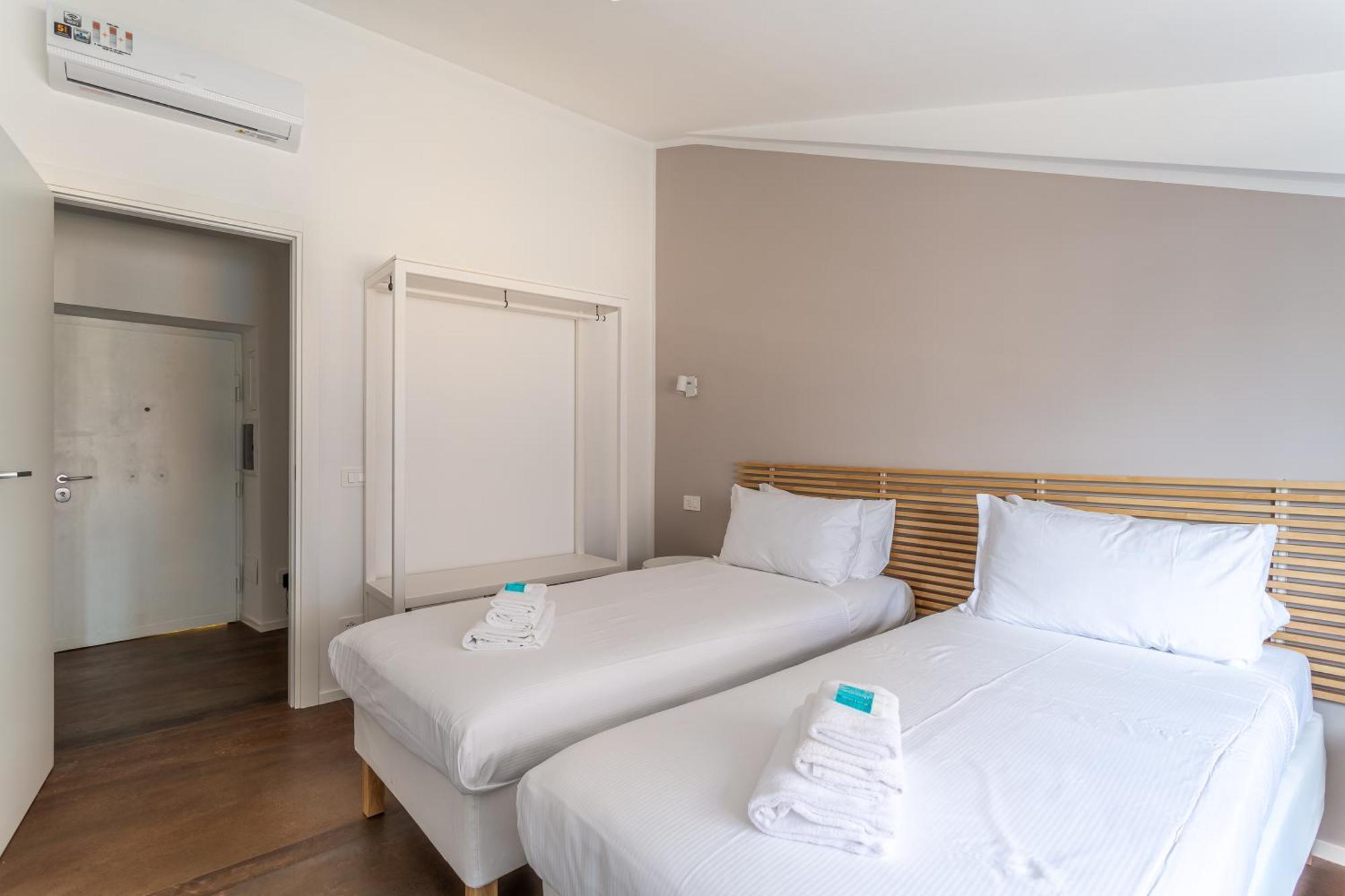 Iflat Bright Brand New 2-bedroom In Monti * Rome