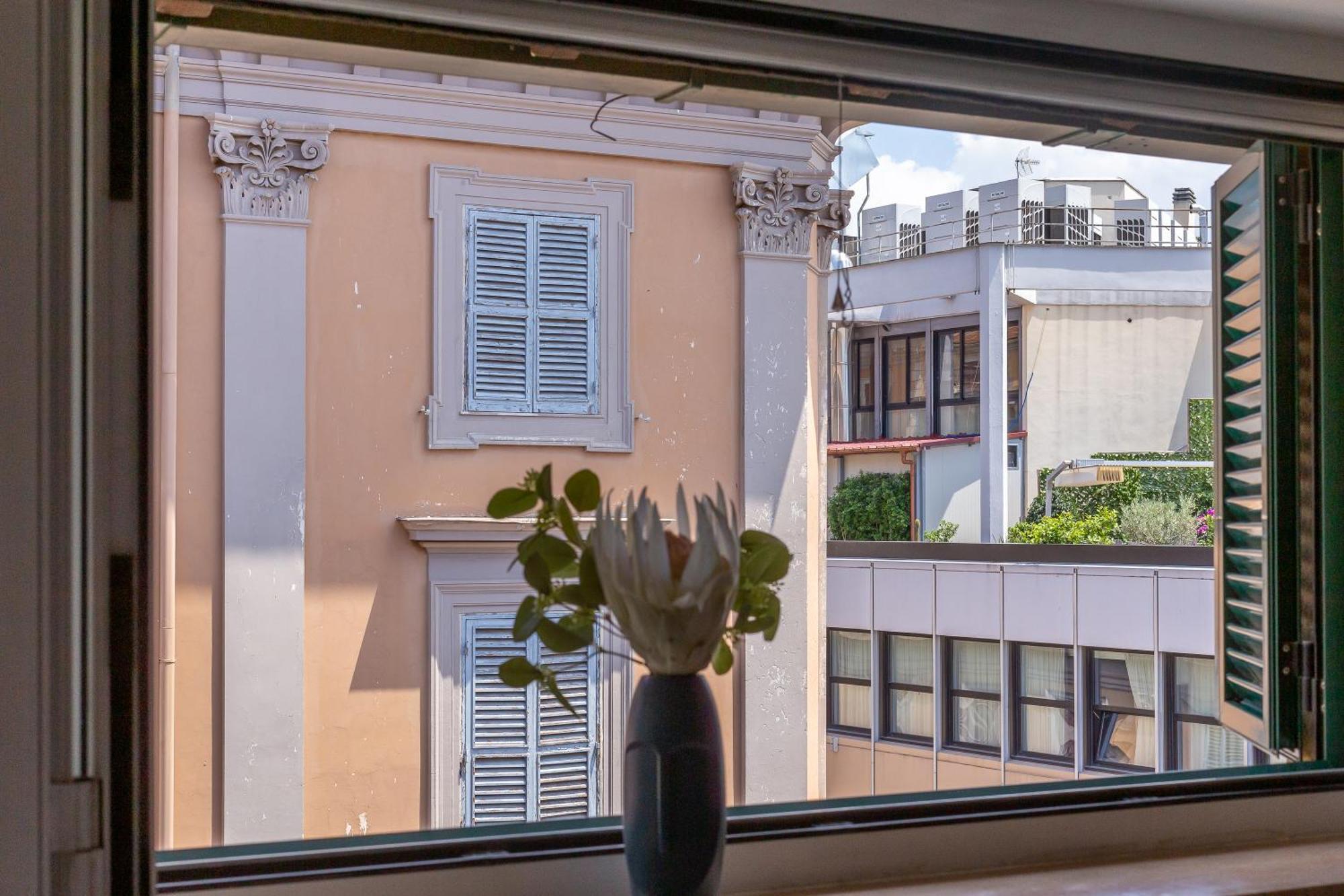 Iflat Bright Brand New 2-bedroom In Monti Apartment